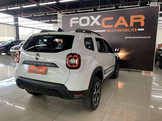 RENAULT-DUSTER-2023