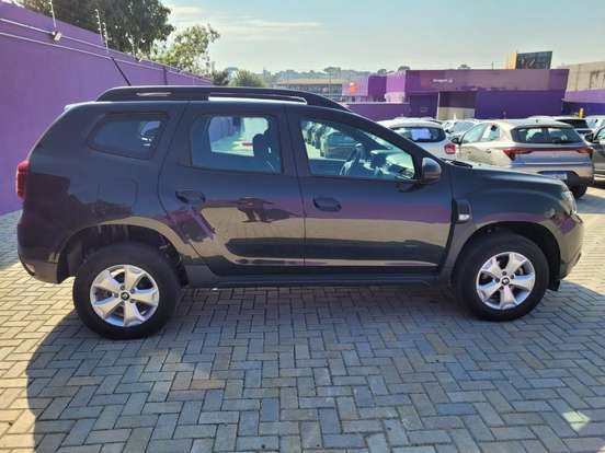 RENAULT-DUSTER-2025
