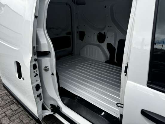 RENAULT-KANGOO-2025