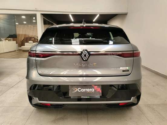 RENAULT-MEGANE-2023