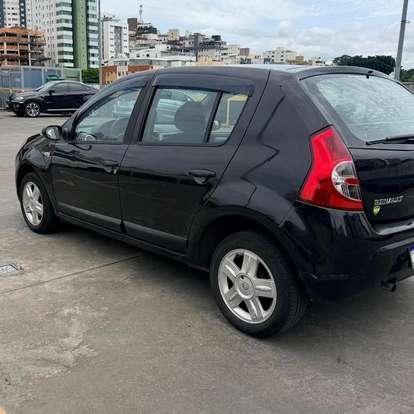 RENAULT-SANDERO-2008