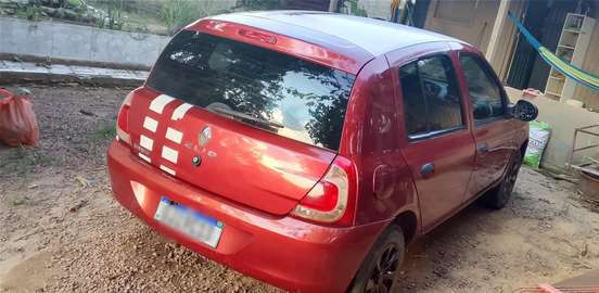 RENAULT-CLIO-2013