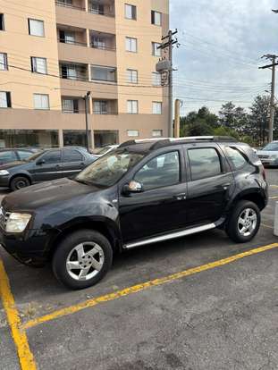 RENAULT-DUSTER-2012
