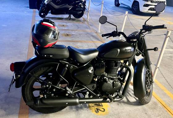 ROYAL ENFIELD CLASSIC 350 DARK 