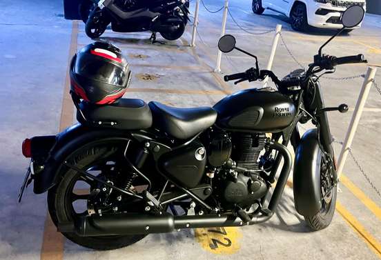 ROYAL ENFIELD-CLASSIC 350 DARK-2025