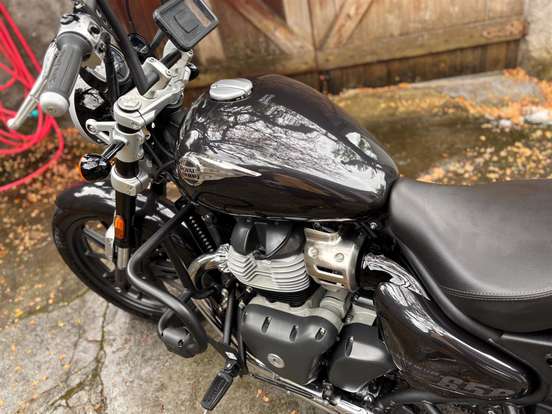 ROYAL ENFIELD-METEOR 650 ASTRAL-2025