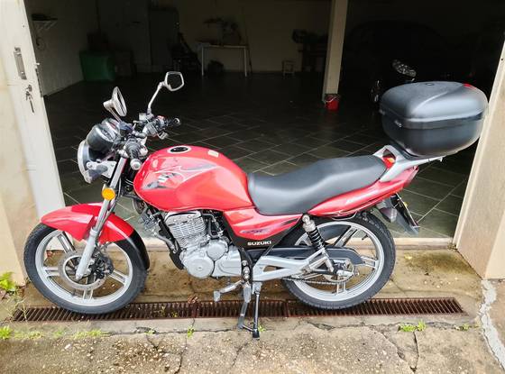SUZUKI GSR 150i 