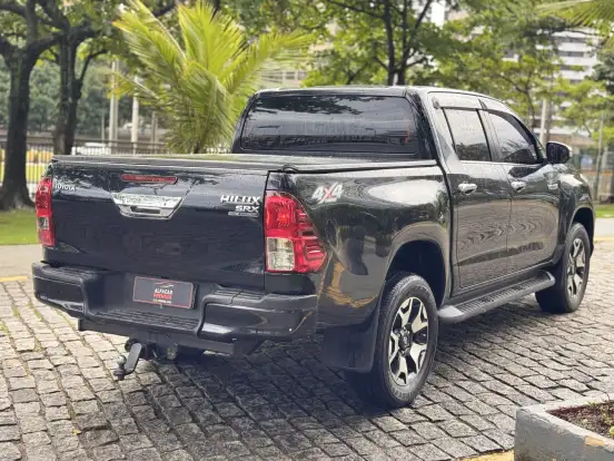 TOYOTA-HILUX-2.8 SRX 4X4 CD 16V DIESEL 4P AUTOMÁTICO TOYOTA-HILUX-2018