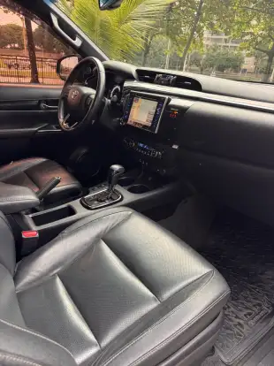 TOYOTA-HILUX-2018