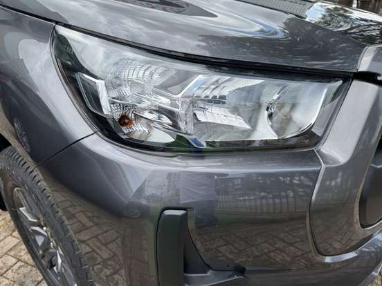TOYOTA-HILUX-2.8 D-4D TURBO DIESEL CD SR 4X4 AUTOMÁTICO TOYOTA-HILUX-2022