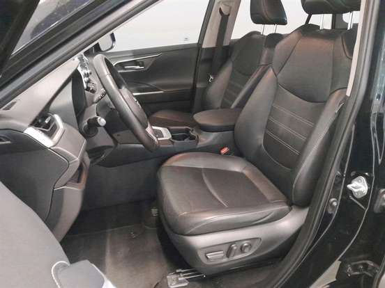 TOYOTA-RAV4-2020