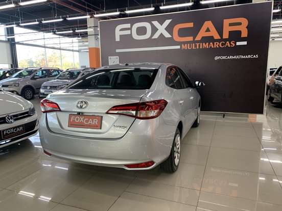 TOYOTA-YARIS-2020