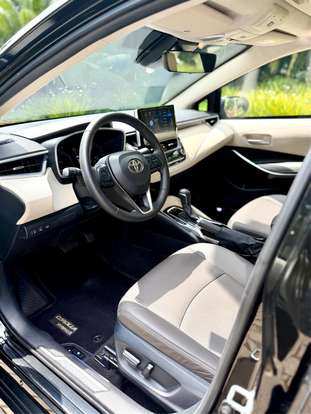 TOYOTA-COROLLA-2023