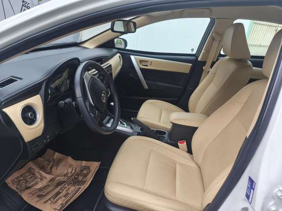 TOYOTA-COROLLA-2019
