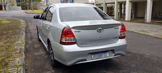 TOYOTA-ETIOS-2017