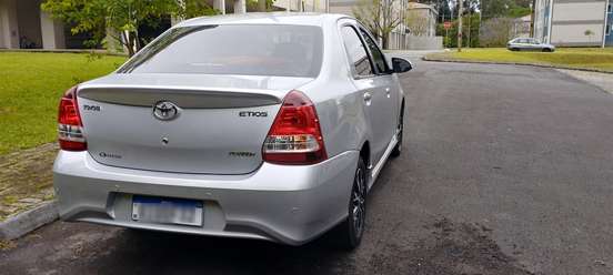 TOYOTA-ETIOS-2017