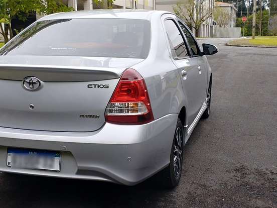 TOYOTA-ETIOS-1.5 PLATINUM 16V FLEX 4P AUTOMÁTICO TOYOTA-ETIOS-2017