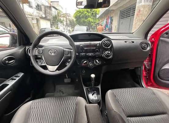 TOYOTA-ETIOS-2017