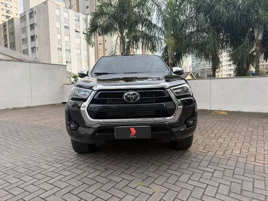 TOYOTA-HILUX-2.8 D-4D TURBO DIESEL CD SRX 4X4 AUTOMÁTICO TOYOTA-HILUX-2021