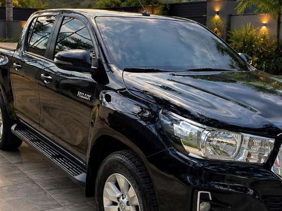 TOYOTA-HILUX-2.8 SR 4X4 CD 16V DIESEL 4P AUTOMÁTICO TOYOTA-HILUX-2020