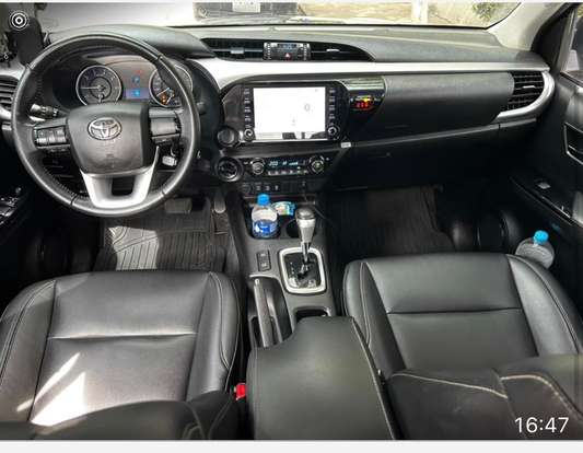 TOYOTA-HILUX-2.8 SR 4X4 CD 16V DIESEL 4P AUTOMÁTICO TOYOTA-HILUX-2020