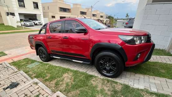 TOYOTA-HILUX-2017