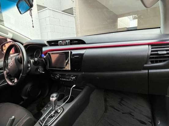 TOYOTA-HILUX-2.8 SR CHALLENGE 4X4 CD 16V DIESEL 4P AUTOMÁTICO TOYOTA-HILUX-2017