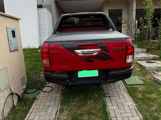 TOYOTA-HILUX-2.8 SR CHALLENGE 4X4 CD 16V DIESEL 4P AUTOMÁTICO TOYOTA-HILUX-2017
