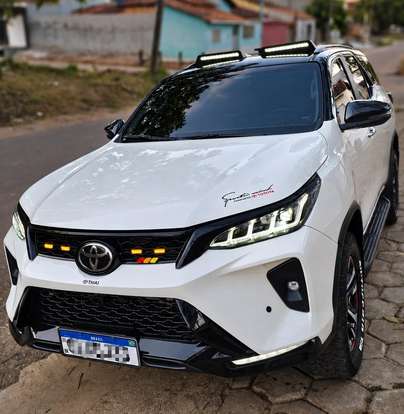 TOYOTA-HILUX SW4-2021