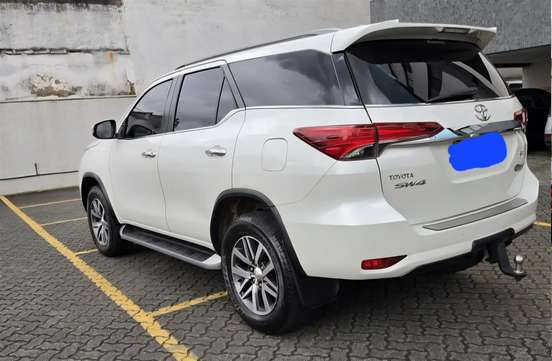 TOYOTA-HILUX SW4-2020