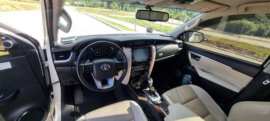 TOYOTA-HILUX SW4-2020