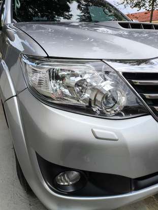 TOYOTA-HILUX SW4-2015