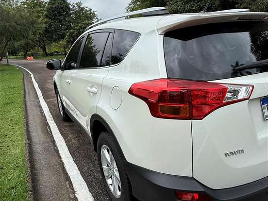 TOYOTA-RAV4-2.5 4X4 16V GASOLINA 4P AUTOMÁTICO TOYOTA-RAV4-2013