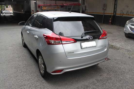 TOYOTA-YARIS-2019