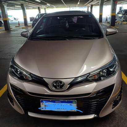 TOYOTA-YARIS-2019