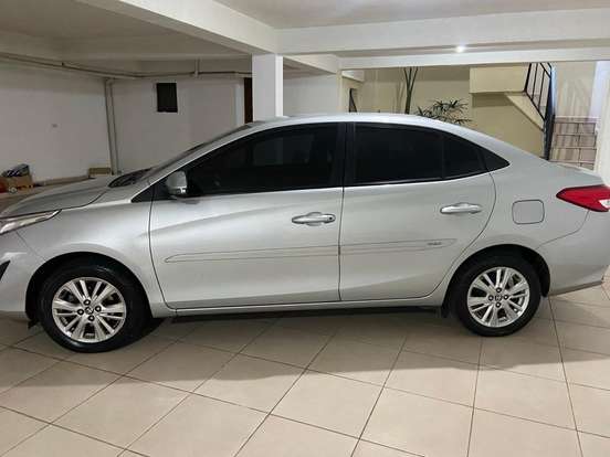 TOYOTA-YARIS-1.5 16V FLEX XS MULTIDRIVE TOYOTA-YARIS-2019
