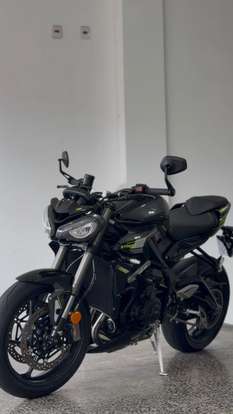 TRIUMPH-STREET TRIPLE 765 RS-2024