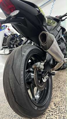 TRIUMPH-STREET TRIPLE 765 RS-2024