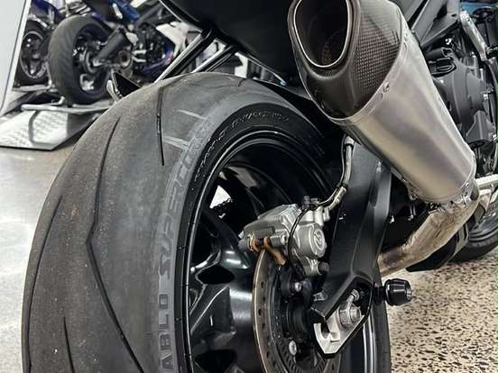 TRIUMPH-STREET TRIPLE 765 RS TRIUMPH-STREET TRIPLE 765 RS-2024