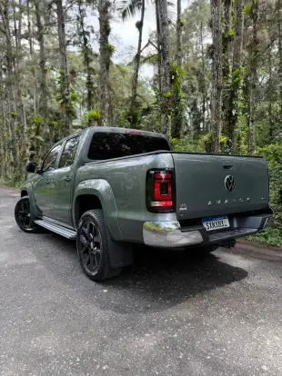 VOLKSWAGEN-AMAROK-2025