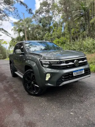 VOLKSWAGEN-AMAROK-2025