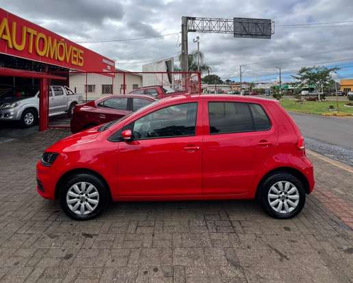 VOLKSWAGEN-FOX-2016