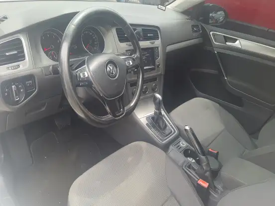VOLKSWAGEN-GOLF-1.4 TSI COMFORTLINE 16V GASOLINA 4P AUTOMÁTICO VOLKSWAGEN-GOLF-2015