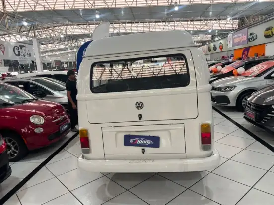 VOLKSWAGEN-KOMBI-1.6 MI STD LOTAÇÃO 8V GASOLINA 3P MANUAL VOLKSWAGEN-KOMBI-2004