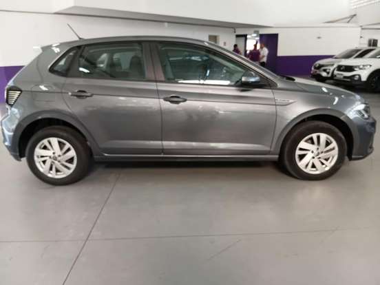 VOLKSWAGEN-POLO-2023