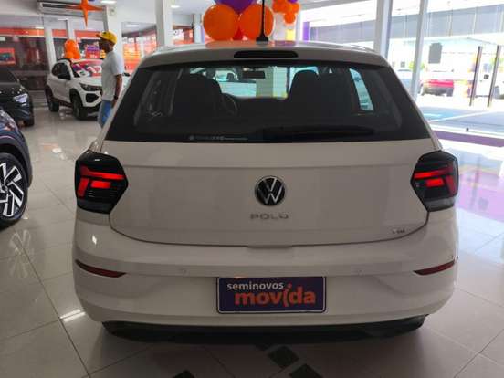 VOLKSWAGEN-POLO-2023