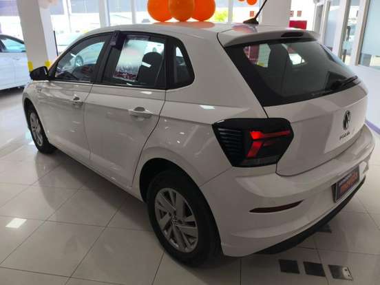 VOLKSWAGEN-POLO-2023
