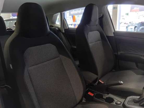 VOLKSWAGEN-POLO-1.0 170 TSI COMFORTLINE AUTOMÁTICO VOLKSWAGEN-POLO-2023