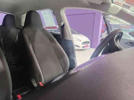 VOLKSWAGEN-POLO-2025