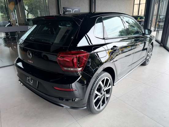 VOLKSWAGEN-POLO-2023